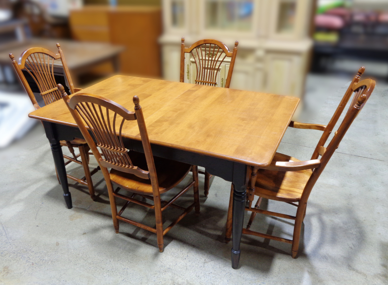 Maple Dining Table With Four, Four Dining Room Chairs
